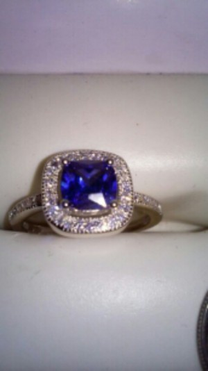 beautiful 2 ct. tanzanite ring