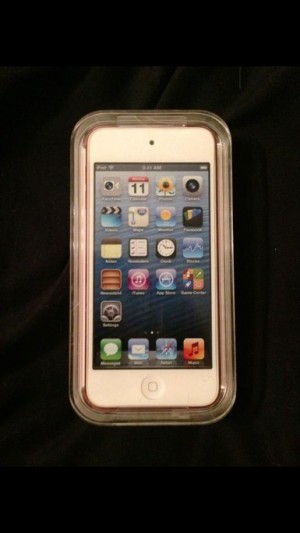 iPod touch 5th gen  pink 32gb