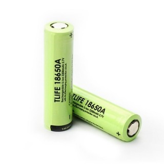 2pcs TLIFE 3.7V 2200mAh 18650 Rechargeable Li-ion Batteries with Protection Board