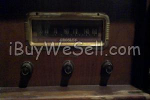 Crosley pre 1950\'s record player and radio