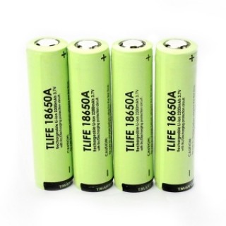 TLIFE 4pcs 3.7V 2200mAh 18650 Rechargeable Li-ion Batteries with Protection Board Flattop Green