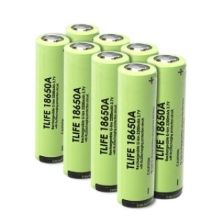 TLIFE 8pcs 3.7V 2200mAh 18650 Rechargeable Li-ion Batteries with Protection Board Flattop Green